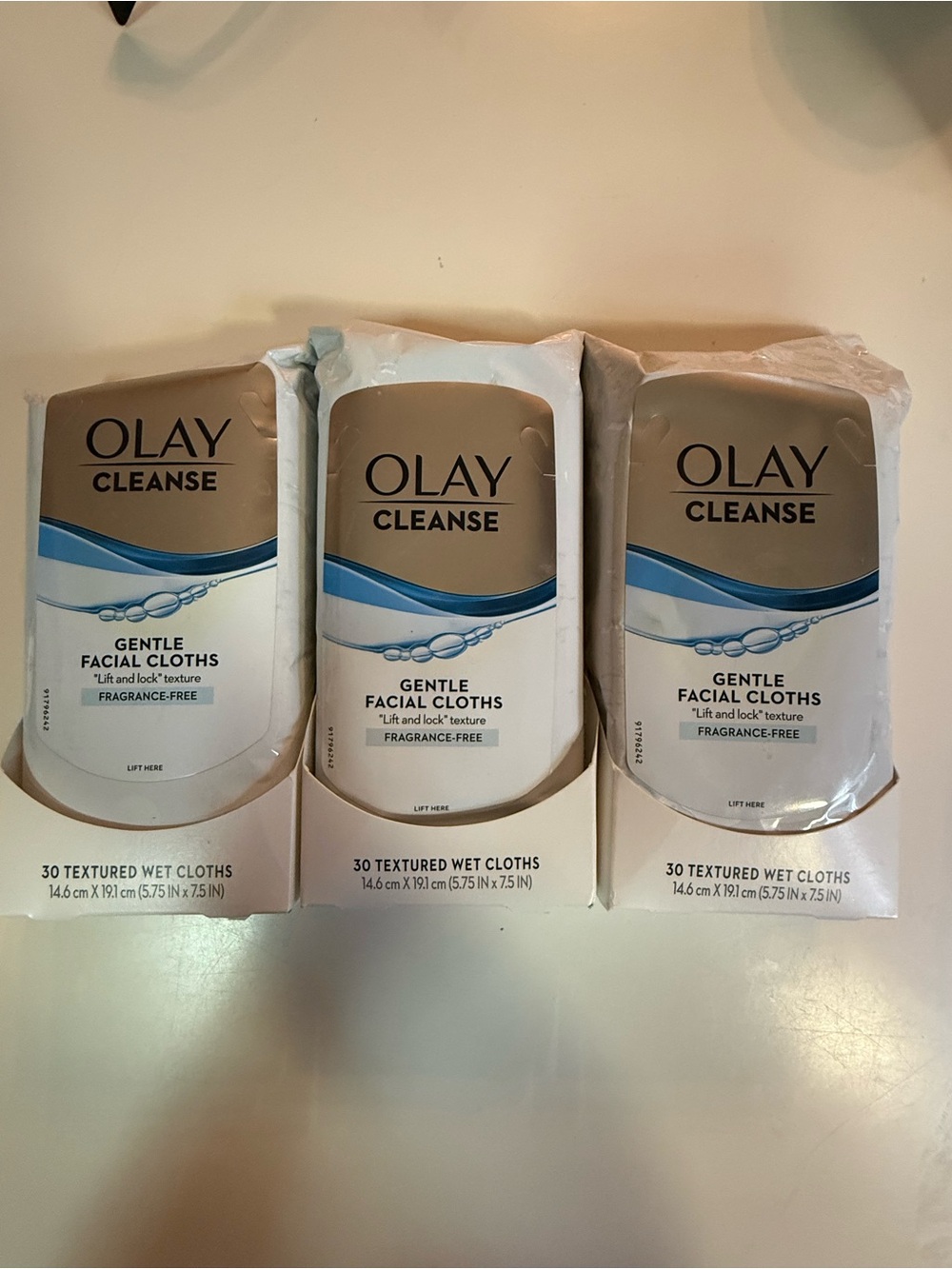 OLAY Cleanse Gentle Facial Cloths - Set of 3 NWT